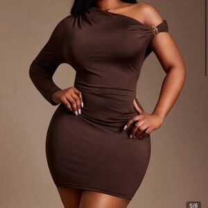 2/$22✨ Sexy brown bodycon dress with exposed shoulder
